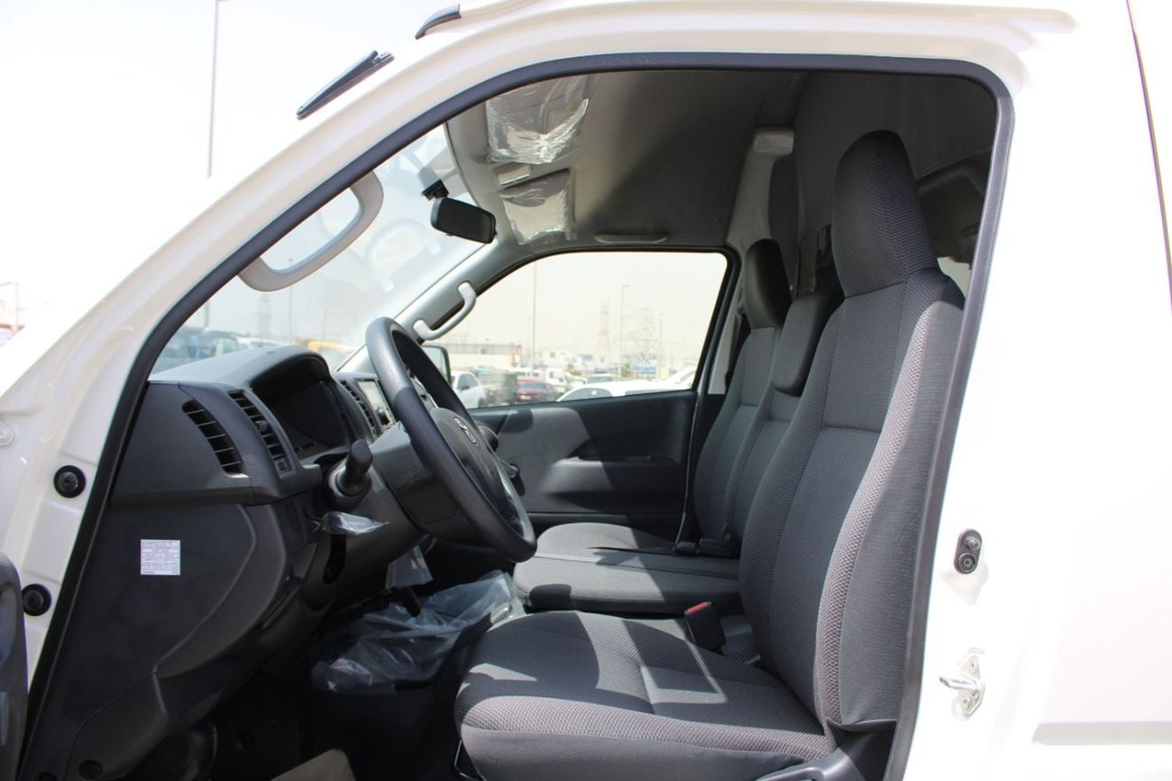 Toyota Hiace TOYOTA HIACE 2.7L PETROL 3 SEATER CARGO HIGH ROOF MANUAL