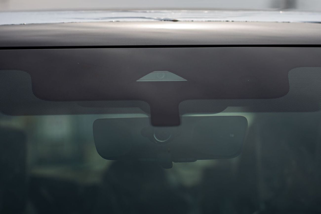 Nissan Patrol Nissan Patrol Platinum 2026 White roof black interior dark red and black