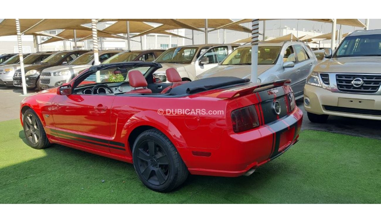 Ford Mustang Gulf 2006 in 8-cylinder condition, in very excellent condition, number one, leather, buying a rear w