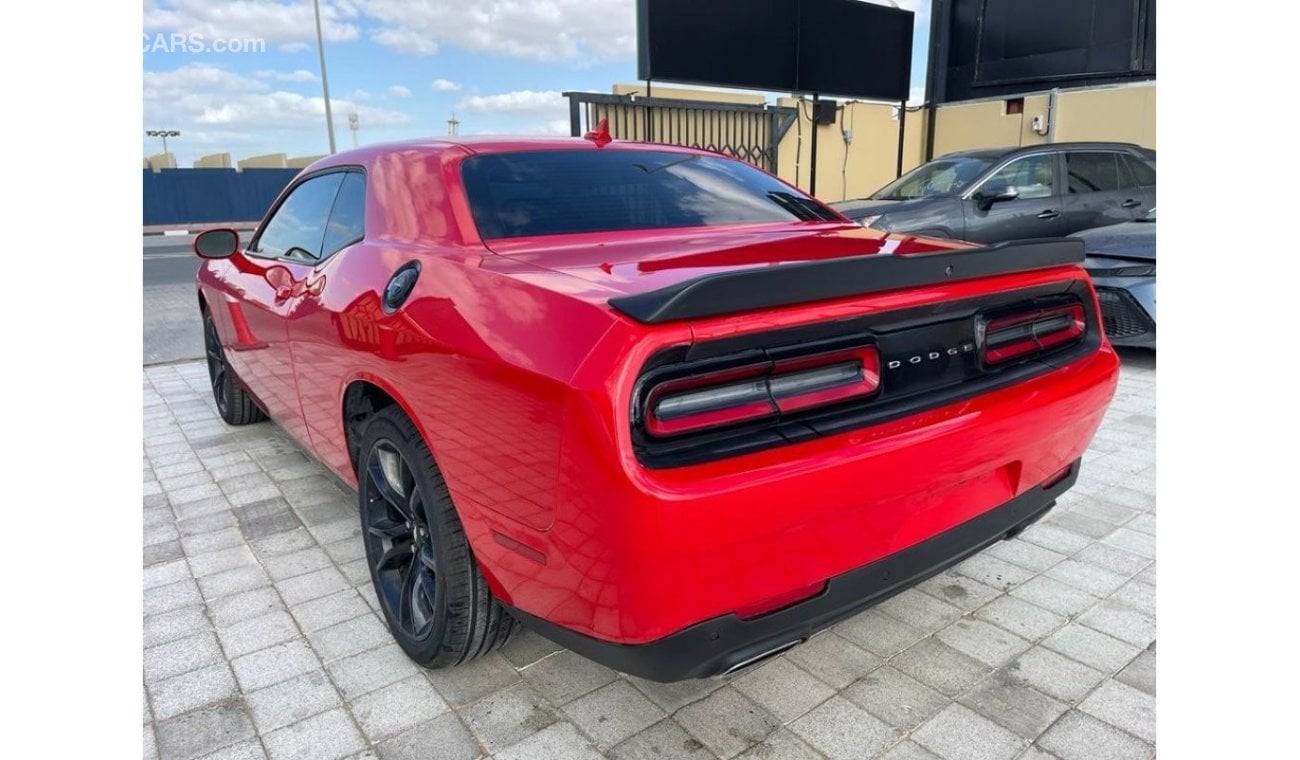 Dodge Challenger SXT