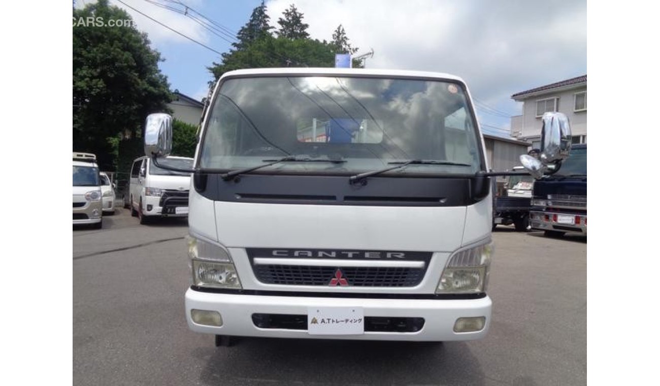 Mitsubishi Canter FE83DJZ