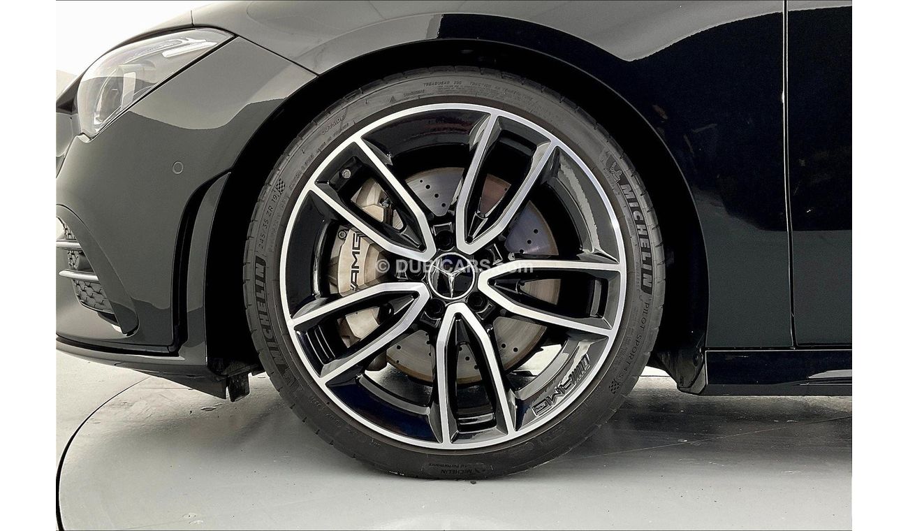 Mercedes-Benz CLA 35 AMG Premium +