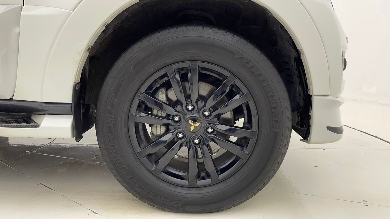 Mitsubishi Pajero GLS HIGHLINE SIGNATURE EDITION 3.8 | Zero Down Payment | Home Test Drive