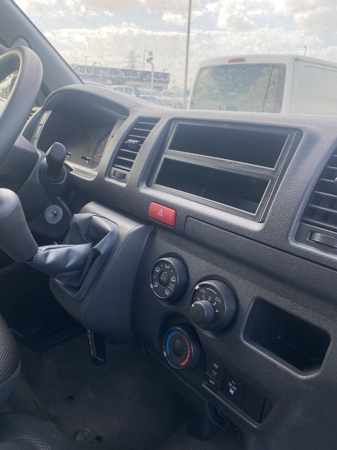 Toyota Hiace toyota hiace 2025 standardroof  110000aed export