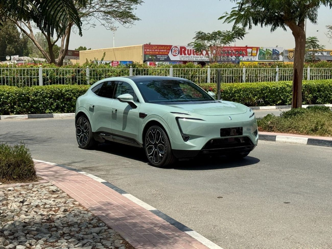 أفاتر 11 Performance AWD 2023 Used Avatr 11 (Dual Motor) / 90 kW.h / Range (580 km) / 572 HP / Warranty&Servi