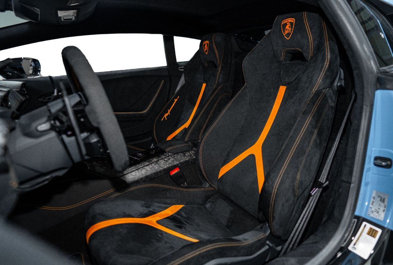 Lamborghini Huracan HURACAN PERFORMANTE LP 640- 4 | VERY LOW MILEAGE | FORGED CARBON INT AND EXT | FULL OPTIONS