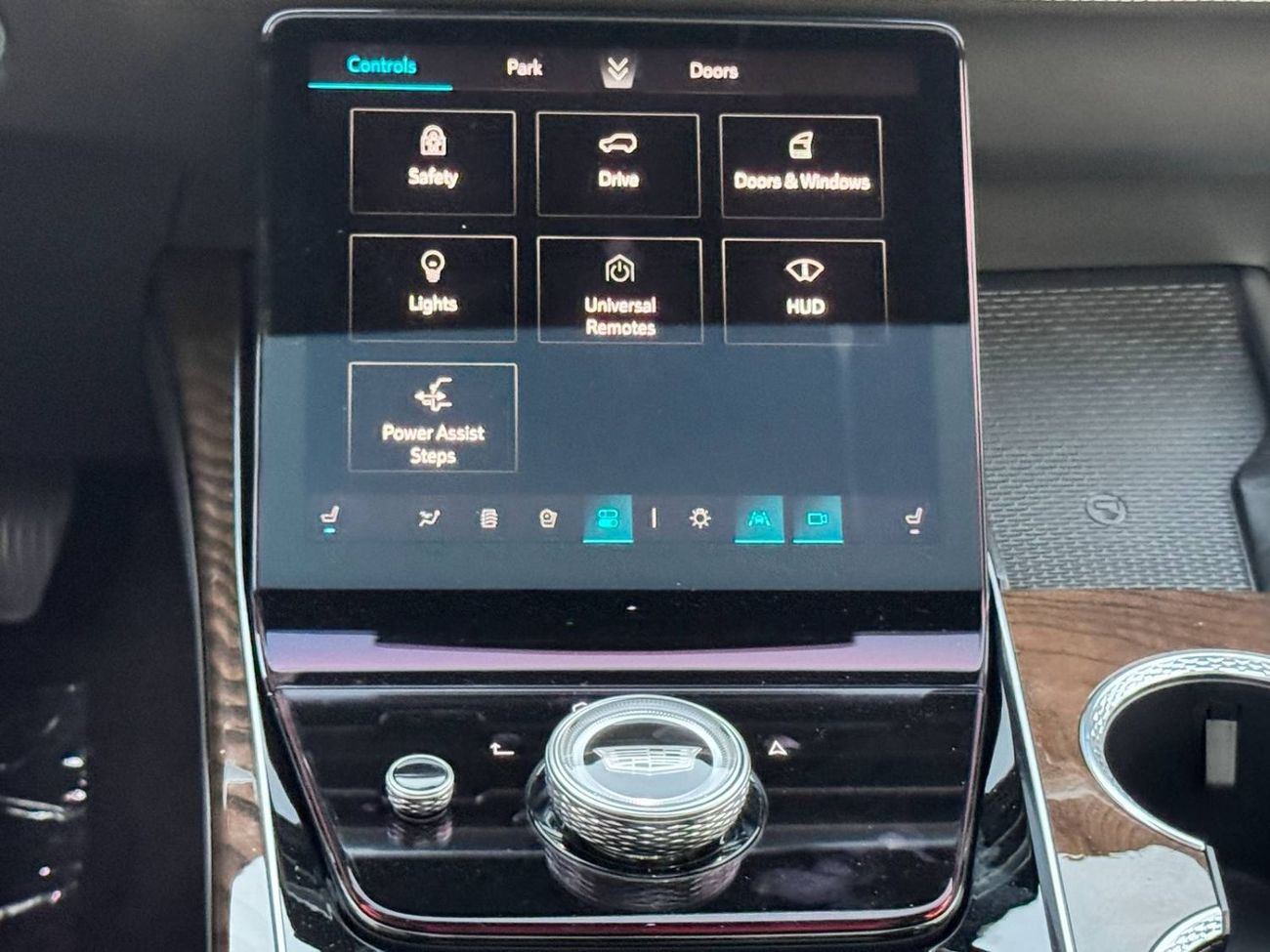 Cadillac Escalade Sport Platinum 6.2L AWD ESV