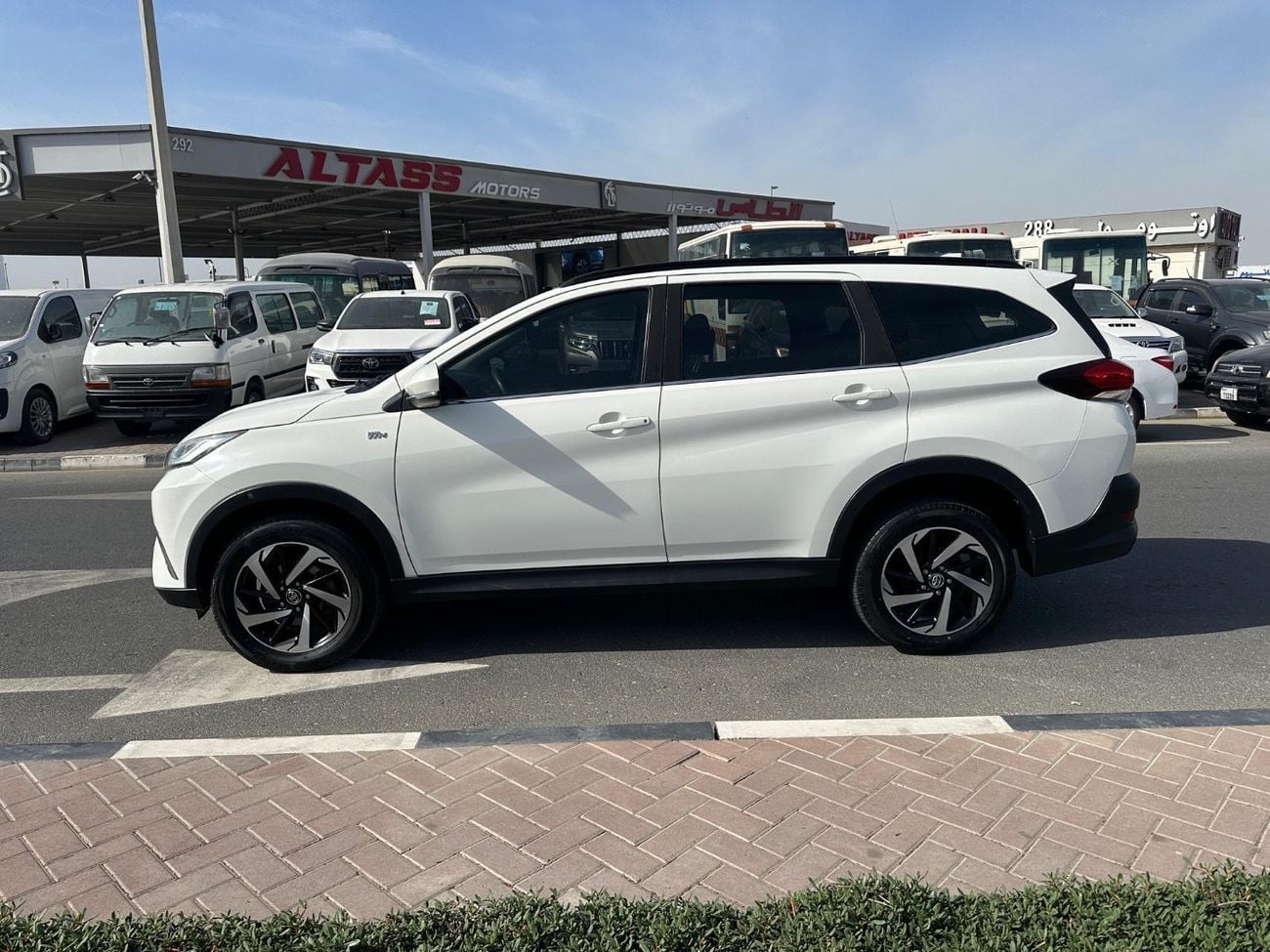 Toyota Rush EX 1.5L
