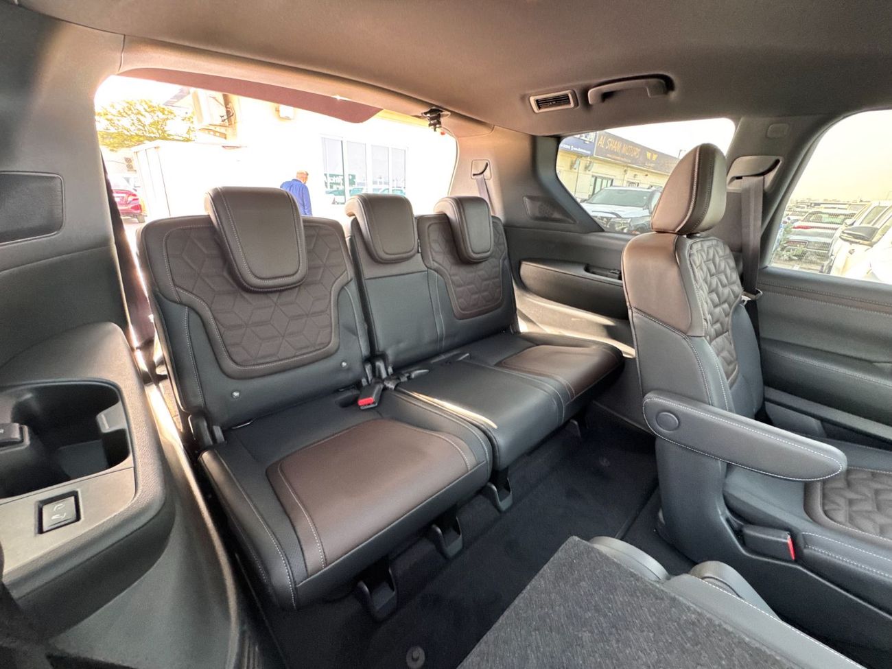 Nissan Armada 2025 NISSAN ARMADA PLATINUM RESERVE 3.5L V6 TWIN TURBO 425hp (INDIVIDUAL SEATS) BRAND NEW 0KM