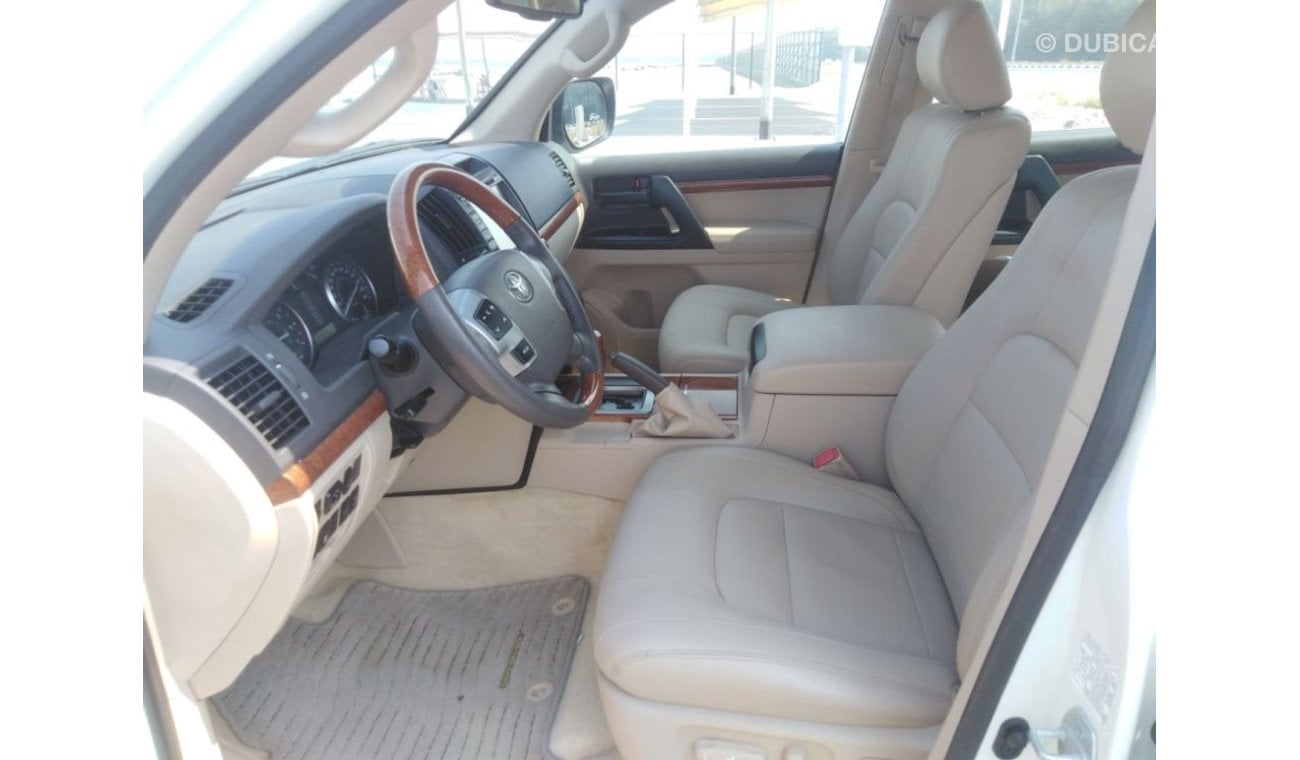 Toyota Land Cruiser Toyota landcruser 2014,,V6 , full option for sale