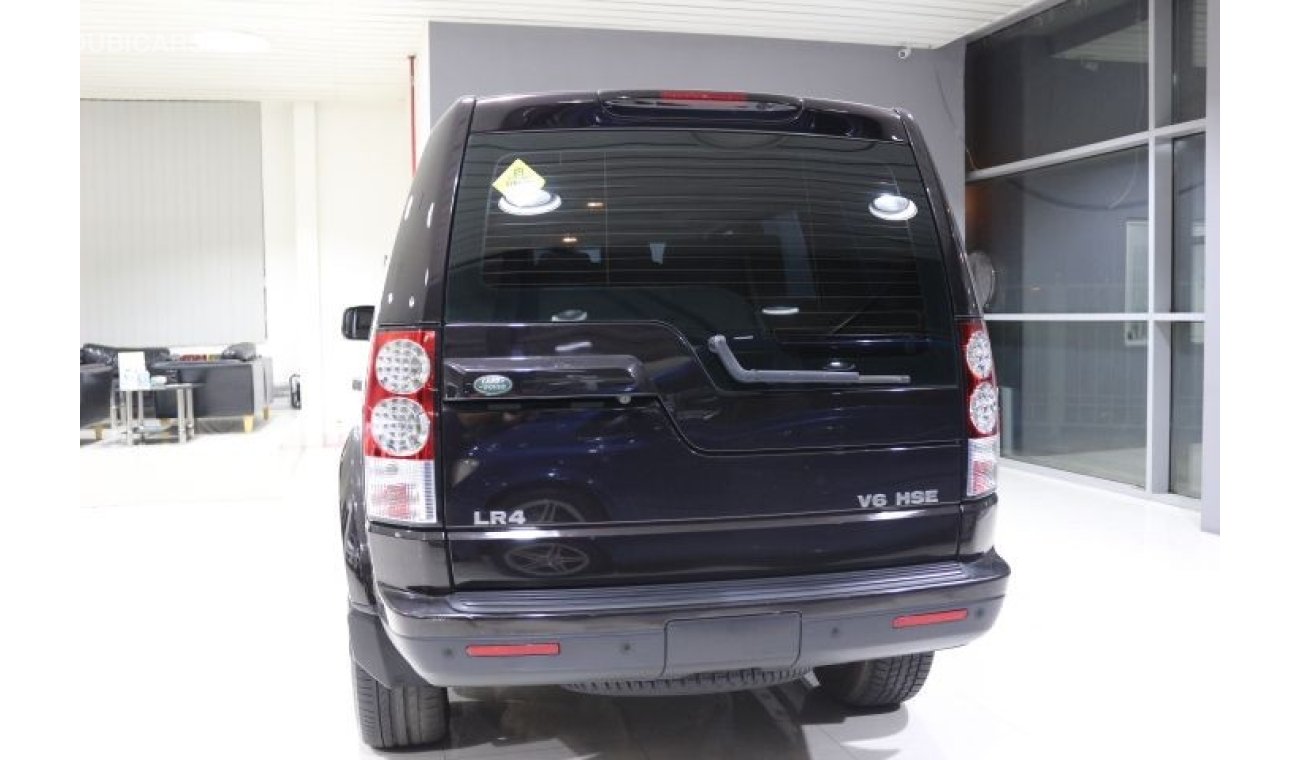 Land Rover Discovery LR4 full options V6  with panoramic roof, gulf space ,accident free