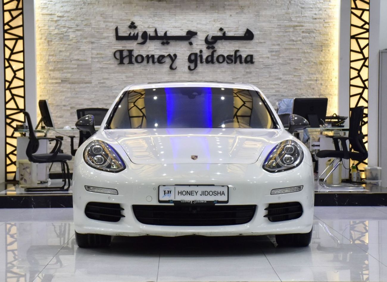 Porsche Panamera EXCELLENT DEAL for our Porsche Panamera S ( 2014 Model ) in White Color GCC Specs