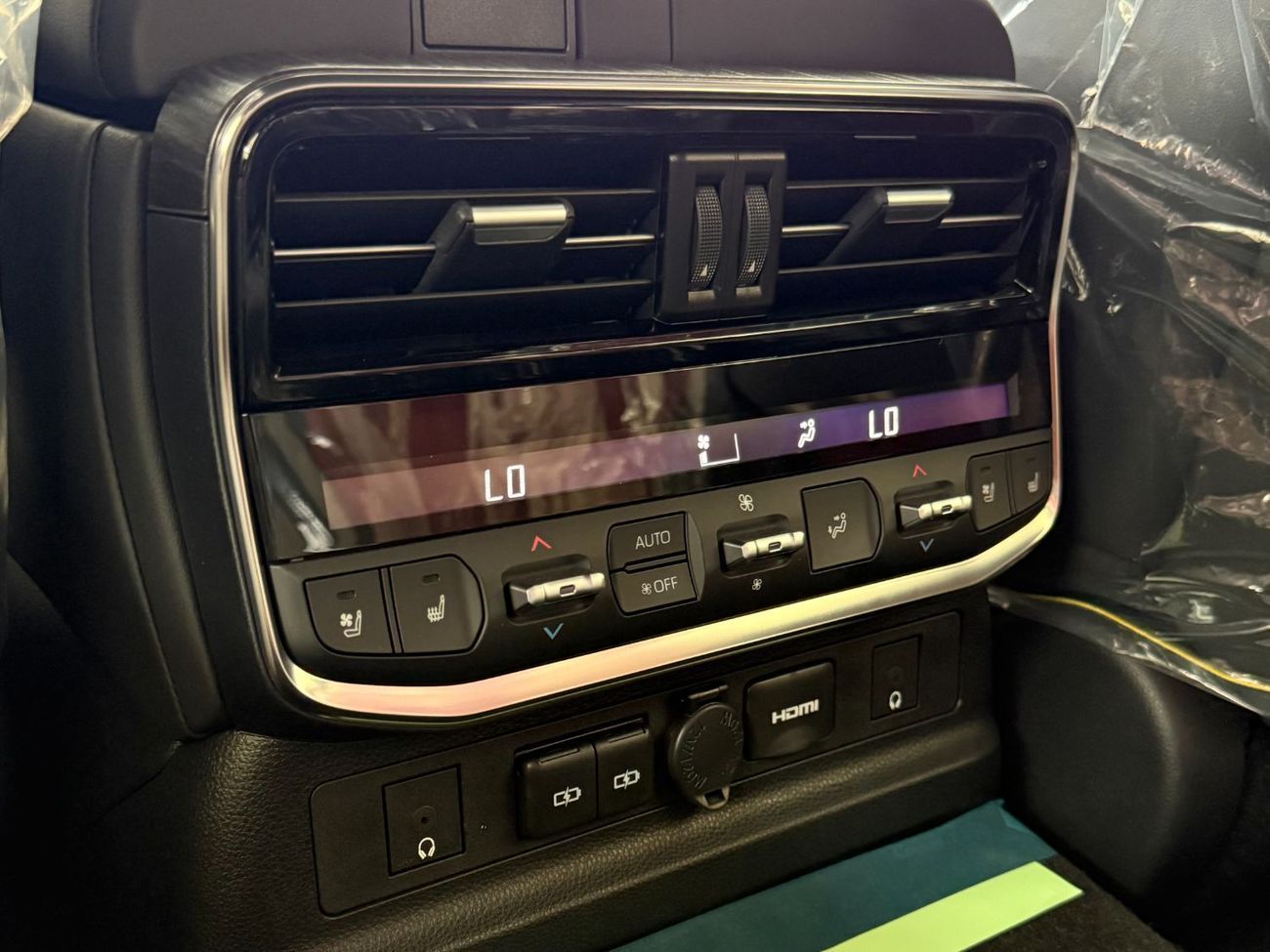 تويوتا لاند كروزر VXR 3.5 HYBRID TWIN TURBO **التصدير فقط خارج الخليج**EXPORT ONLY**