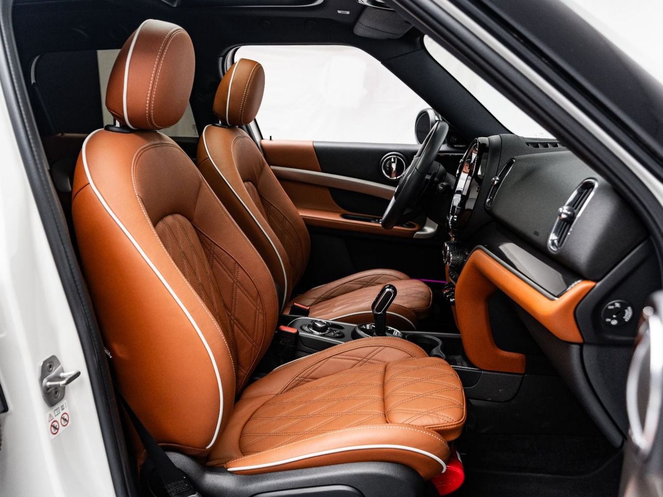 Mini Countryman The BEST Ramadan Offer in the UAE - Limited Time Only, February 2027 Warranty + Service Contract