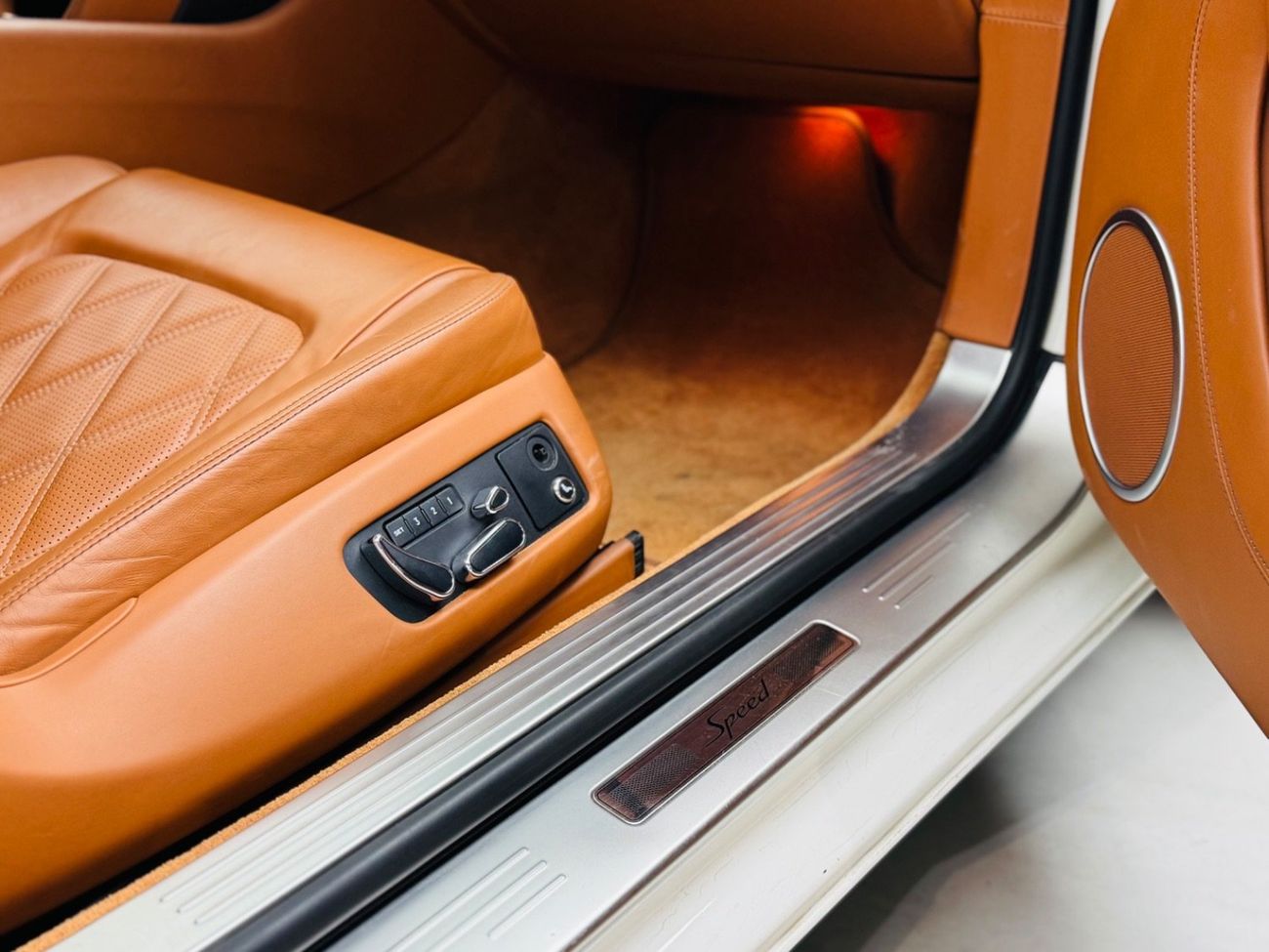 بنتلي كونتيننتال جي تي