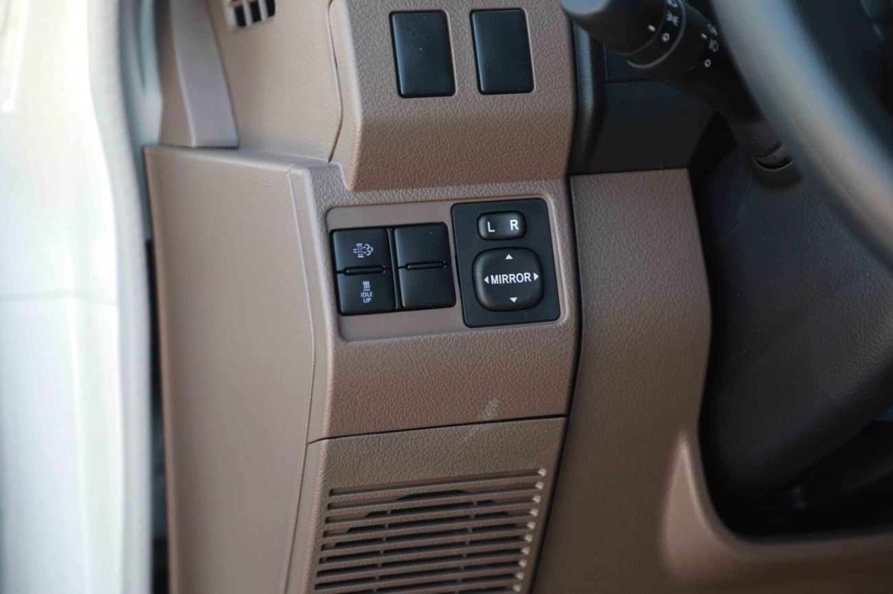 تويوتا لاند كروزر بيك آب TOYOTA LAND CRUISER PICK Up DC 2.8 DSL A/T 2026