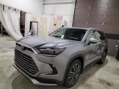 Toyota Grand Highlander Platinum Hybrid Max