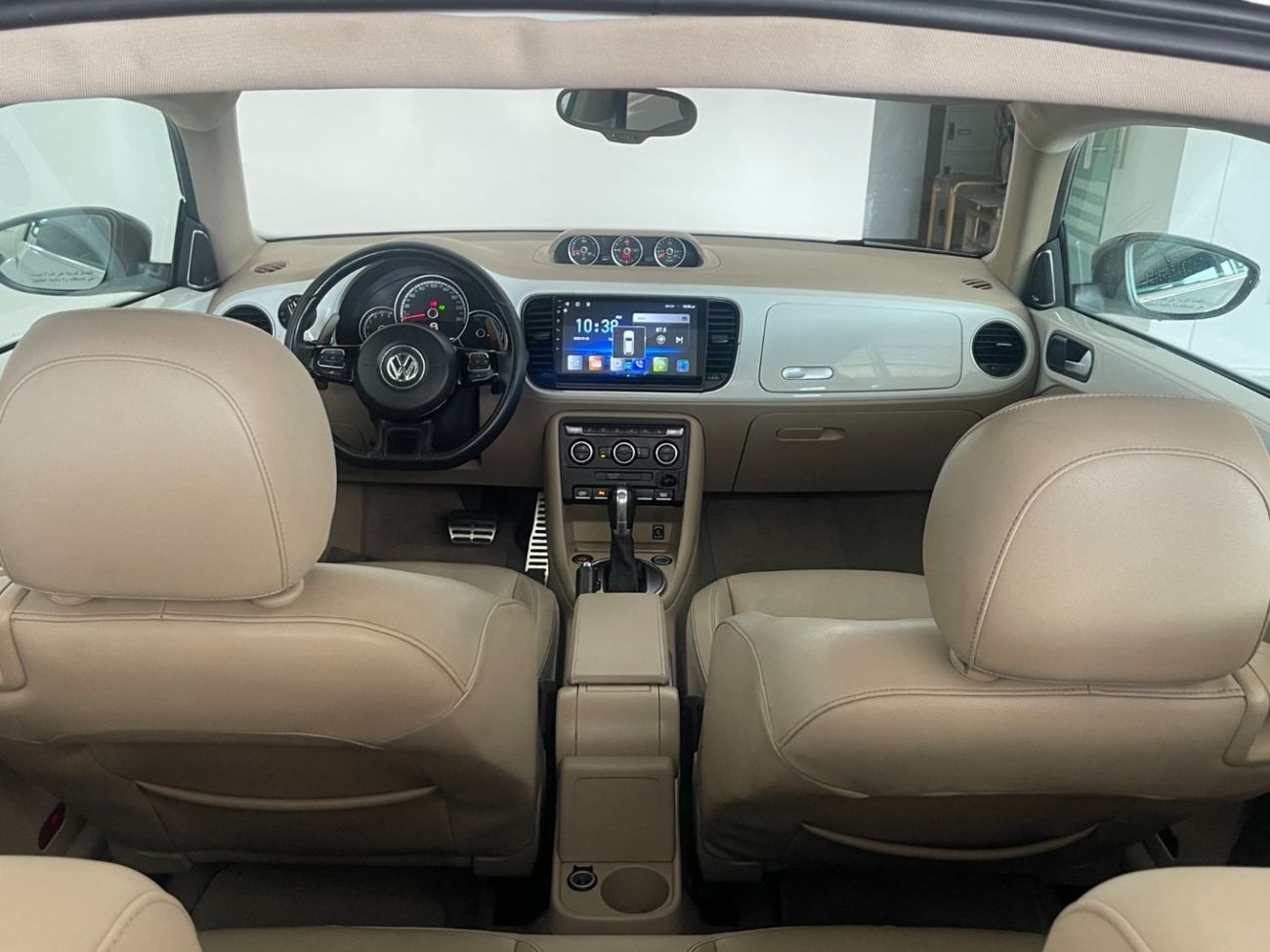 Volkswagen Beetle 2.0L-4CYL - FULL OPTION EXCELLENT CONDITION GCC SPECIFICATION