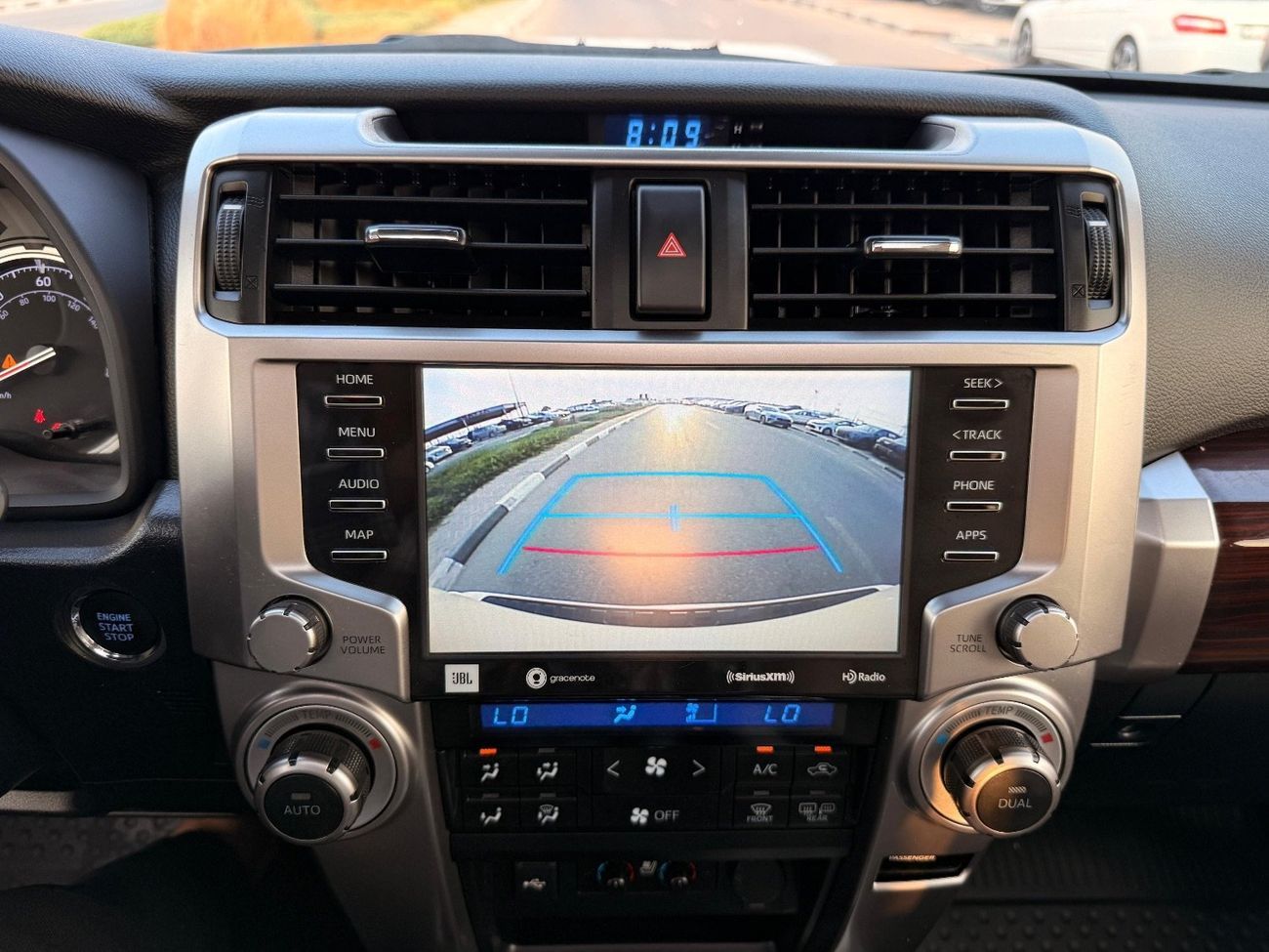 Toyota 4Runner Limited edition 2020 model leather seats, sunroof, seat cooler,heater