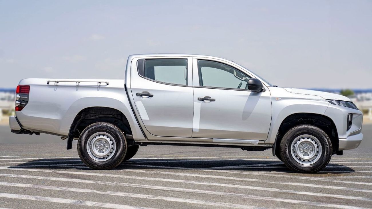 Mitsubishi L200 (LHD) MITSUBISHI L200 DC GL 2.5D MT 4WD MY2023 - SILVER