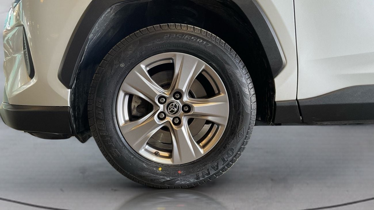 تويوتا راف ٤ 2.5 EXR 4WD AUTO | شامل الضمان | 0 ﺪﻔﻋﺓ ﺃﻮﻟﻯ