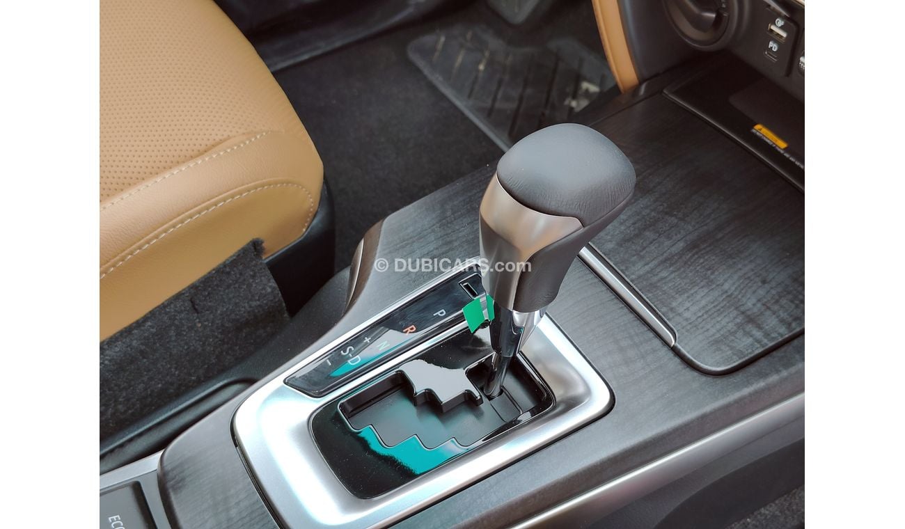 تويوتا فورتونر VXR V6 4.0L AT