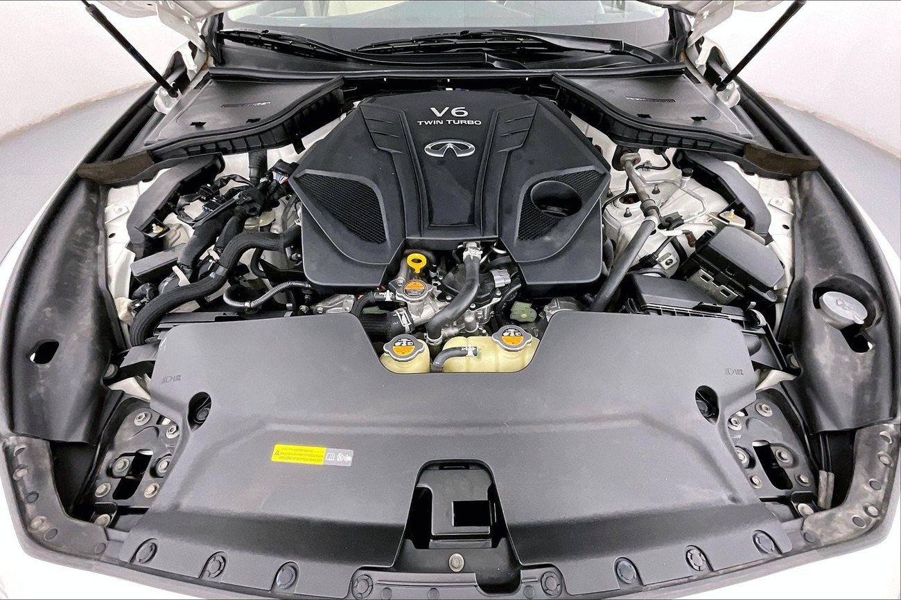 Infiniti Q50 Premium / Luxe