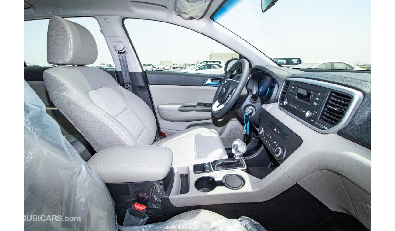 كيا سبورتيج 2.0L LX Trim with Panoramic Sunroof , Rear AC and Media System