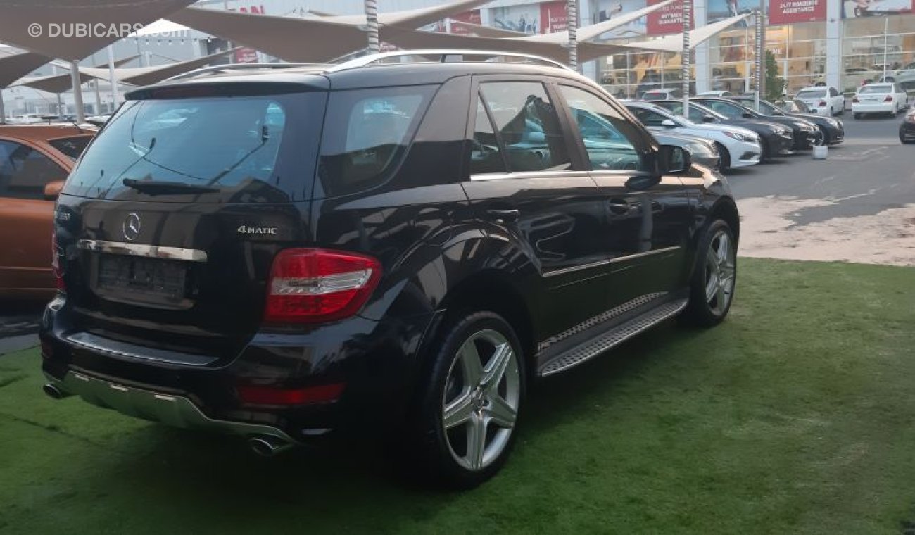 مرسيدس بنز ML 350 خليجى 2009 صبغ وكالة  بدون حوادث رقم واحد جلد فتحة جناح خلفي جميع حساسات بحالة ممتازة