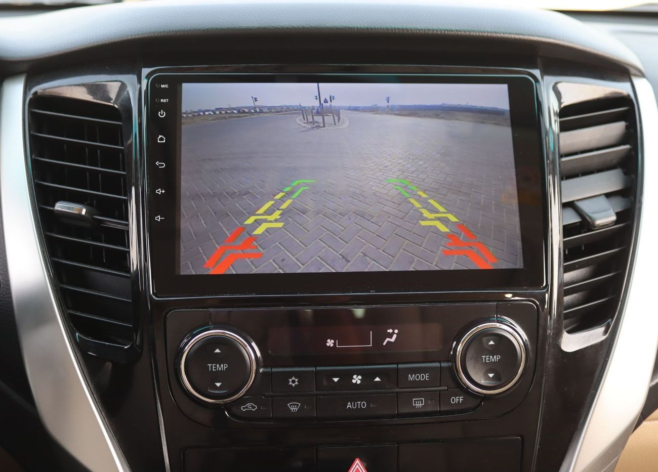 Mitsubishi Montero Sport A 2019 Mitsubishi Montero Sport Gulf model in excellent condition with no accidents, mileage of 112,