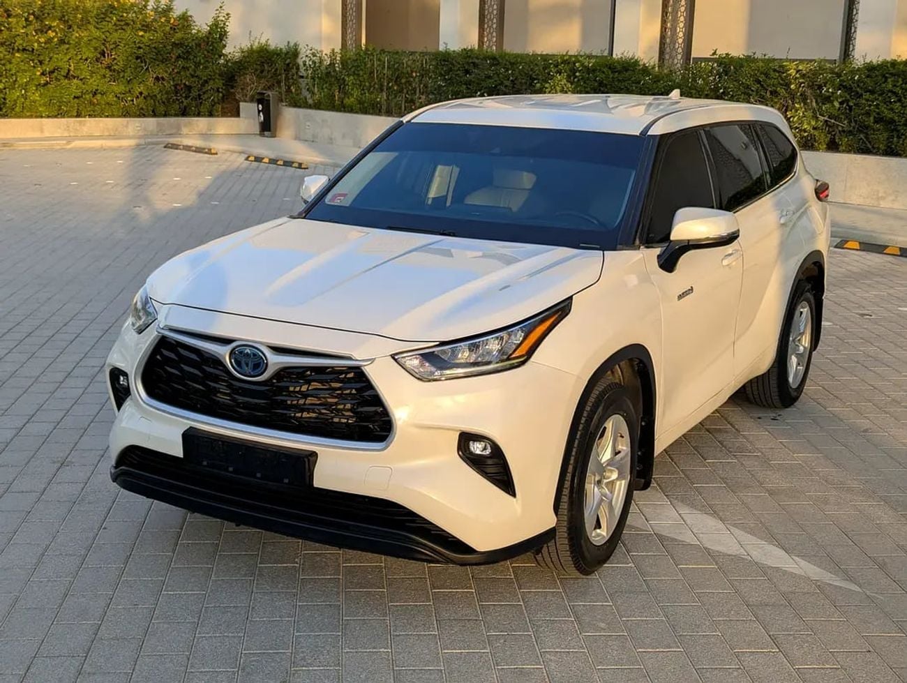 Toyota Highlander Hybrid Limited | GCC Specs | Full Option | Premium Family SUV