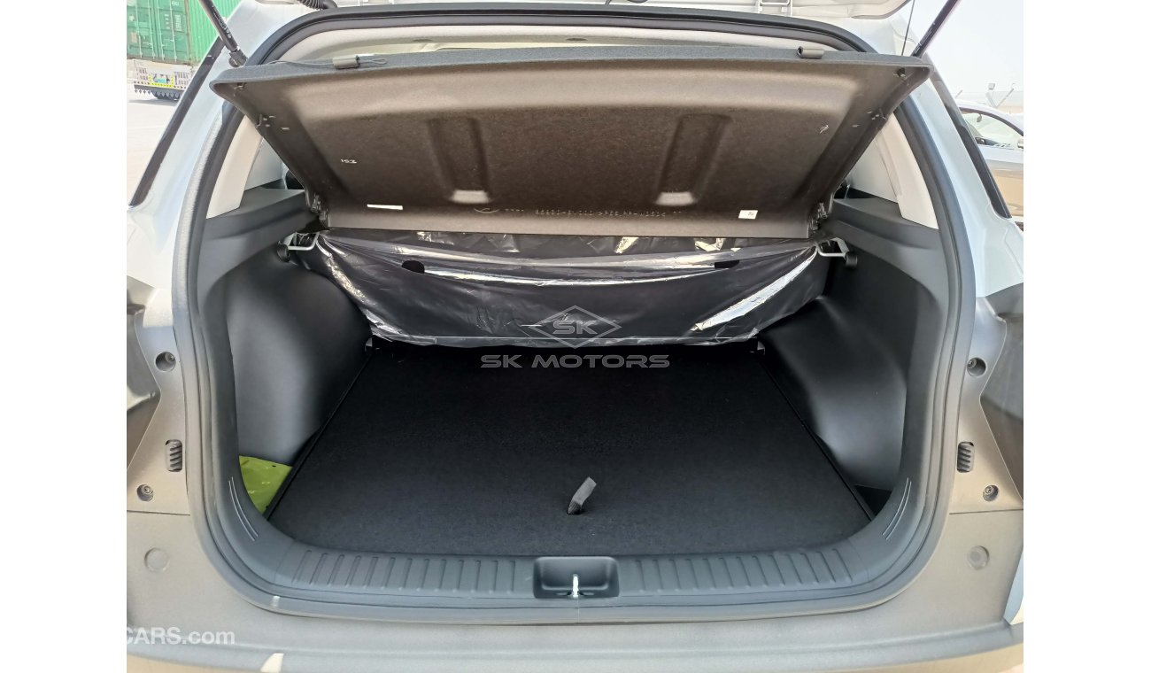 Hyundai Creta 1.5L, 16" Rims, LED Headlights, Front & Rear A/C, Fabric Seats, Rear Towing Hook (CODE # HC02)