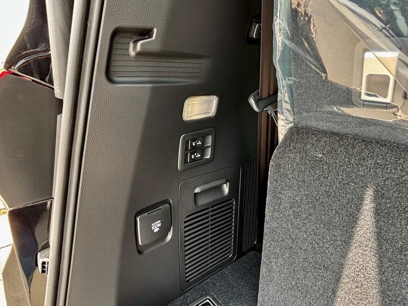 تويوتا لاند كروزر VXR 4.0