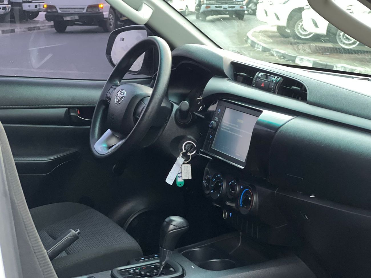 Toyota Hilux 2022 Toyota Hilux GL 2.7L V4 GCC - 4x4 AWD Original Paint - Patrol Automatic