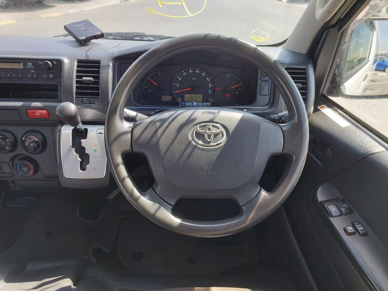 تويوتا هاياس (RAMADAN OFFER) TOYOTA HIACE VAN RHD 2014 MODEL 3.0 L DIESEL AUTOMATIC(PM14171)