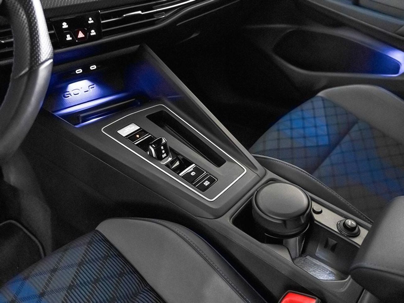 Volkswagen Golf R 2.0L (315 HP)