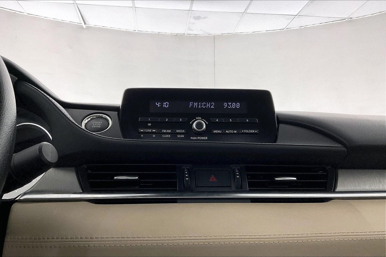 تويوتا يارس SE / E | ضمان مجاني لمدة عام | 0 دفعة أولى