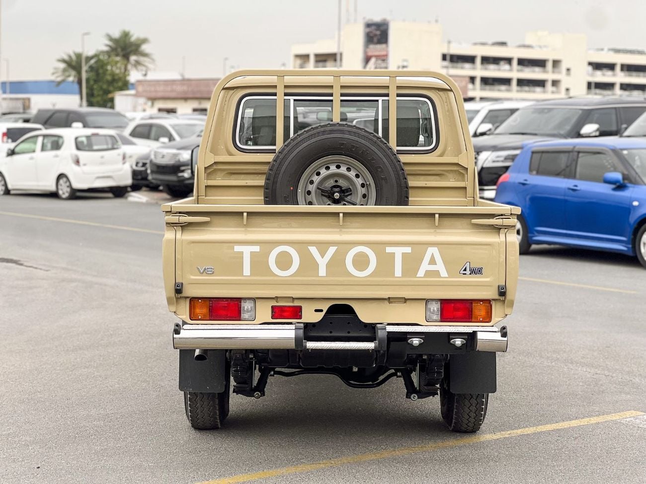 تويوتا لاند كروزر بيك آب EXPORT ONLY - LC79 DC STD 4.0L PETROL AT