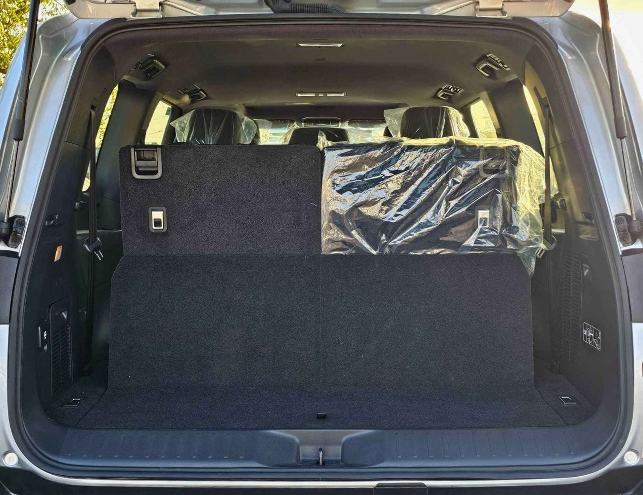 Toyota Land Cruiser GXR BASIC / 4.0L PETROL V6 / SUNROOF / LEATHER WITH DRIVER POWER SEAT (CODE # GXR4B)