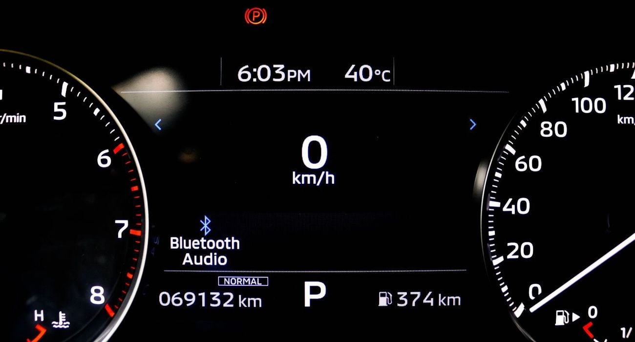 Mitsubishi Outlander GLX Basic 2.4L (5 Seater) ميتسوبيشي أوتلاندر 2023 خليجي GLS  2.4L (5 Seater) بحالة ممتازة
