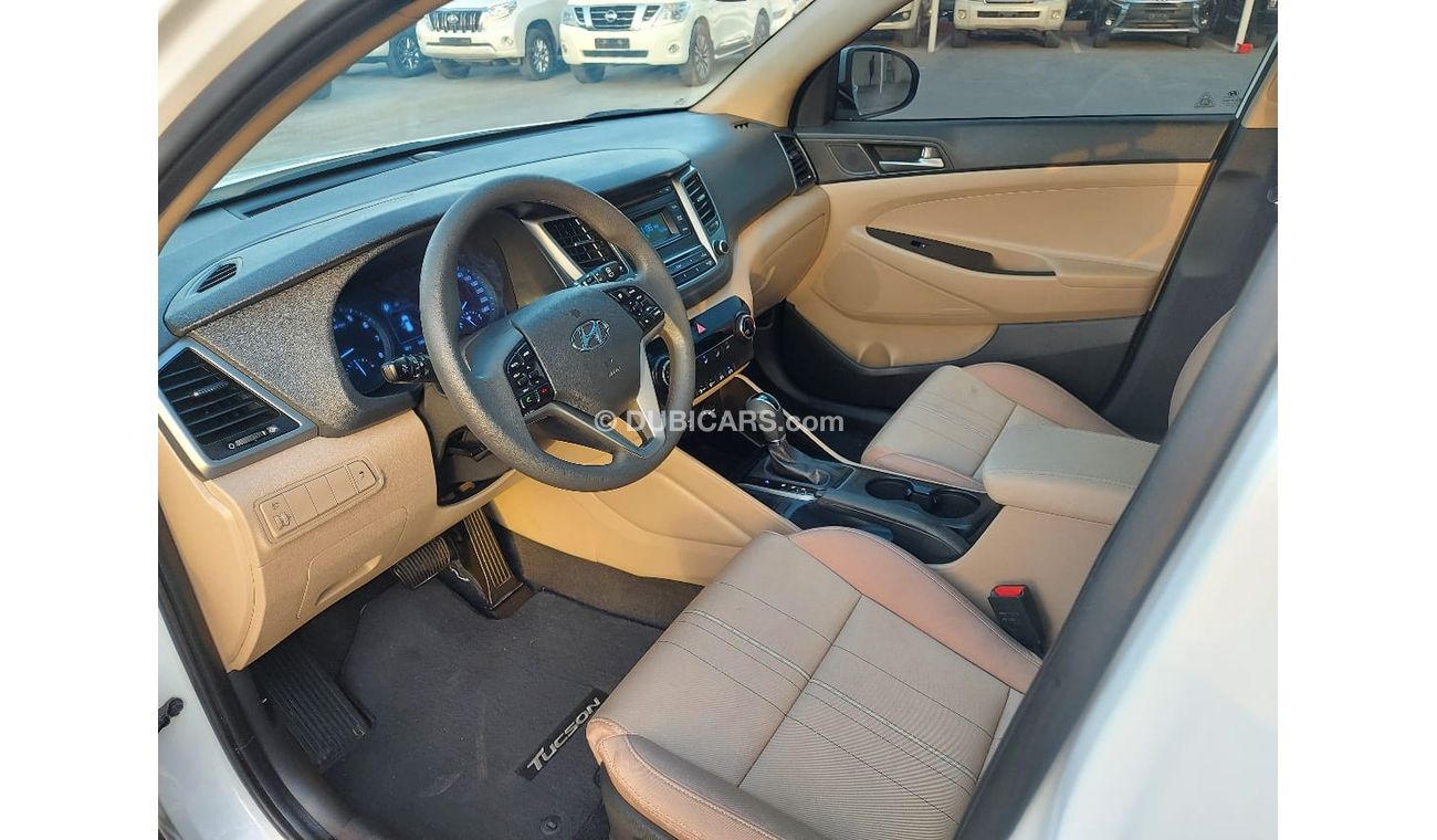 هيونداي توسون SE هيونداى توسان 2017 خليجي بحاله ممتازه 2000 سي سي