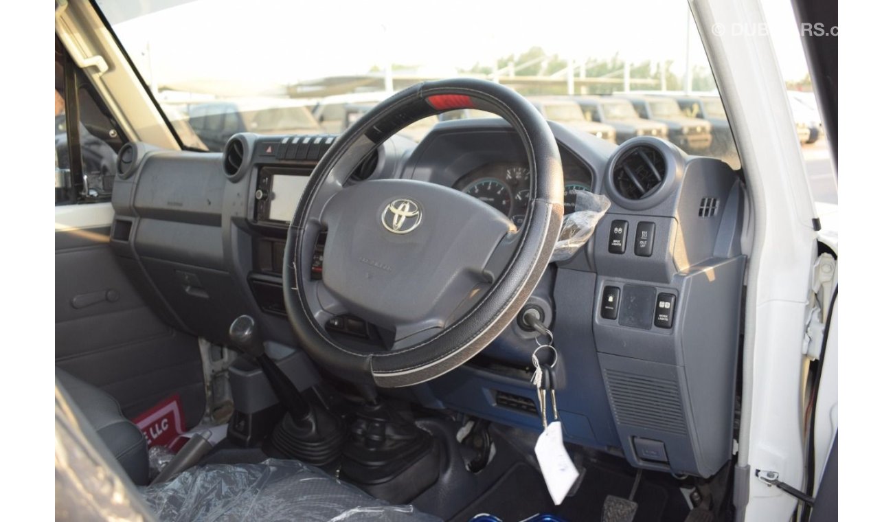 Toyota Land Cruiser Pick Up SINGLE CABIN