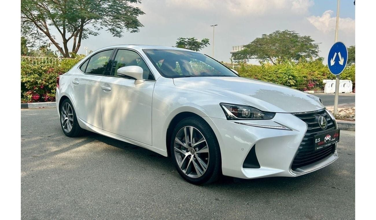 Lexus IS300 Excellence 2.0L LEXUS IS300 2019 GCC AL FUTTAIM LOW MILEAGE SINGLE OWNER IN MINT CONDITION