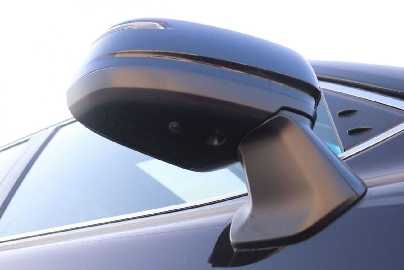 تويوتا لاند كروزر 3.5L GR, SUNROOF, LEATHER SEAT, ELECTRIC SEAT, JBL SOUND SYSTEM, REAR TV, MODEL 2023 FOR EXPORT