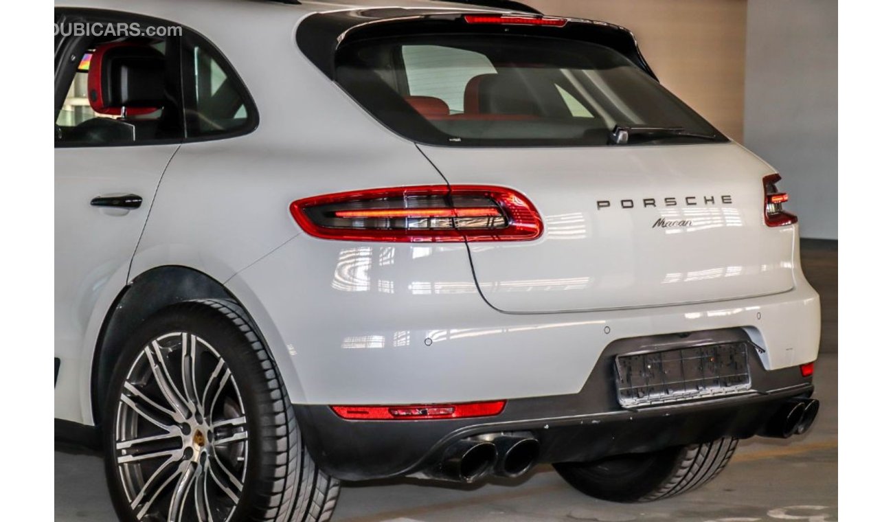 بورش ماكان Porsche Macan 2018 GCC under Agency Warranty with Zero Down-Payment.