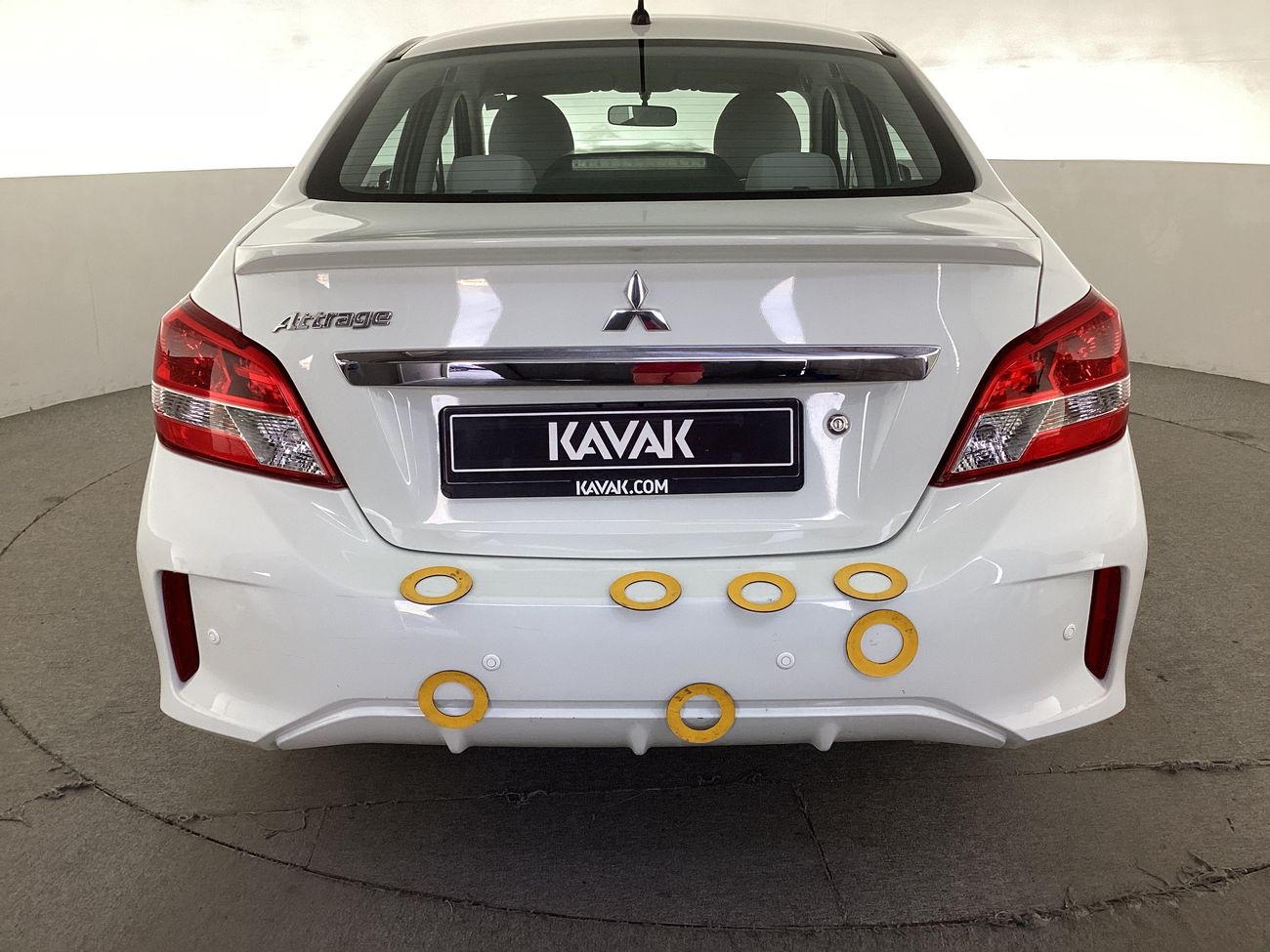 ميتسوبيشي اتراج GLX Full | upto AED 20,000 Ramadan Discount | شامل الضمان | 0 ﺪﻔﻋﺓ ﺃﻮﻟﻯ