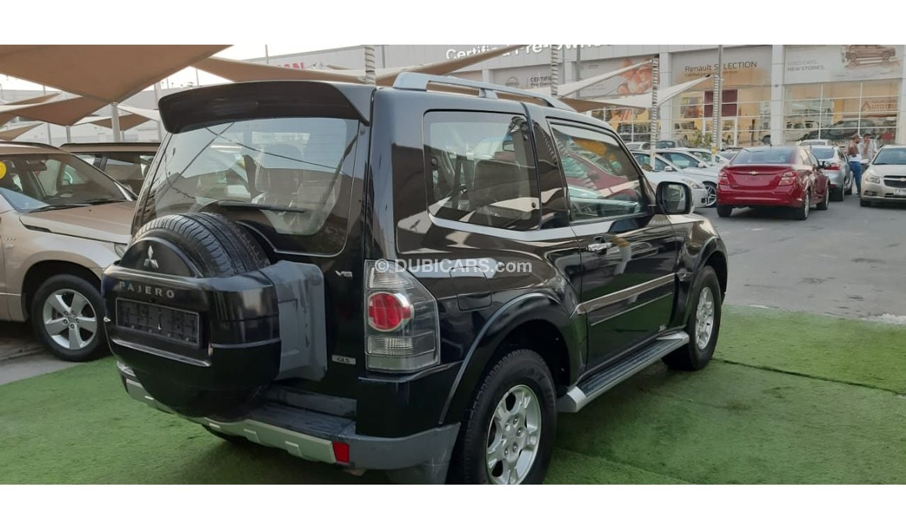 ميتسوبيشي باجيرو خليجى - مثبت سرعة - شاشة - رنجات بحالة ممتازة لاتحتاج لاى مصاريف
