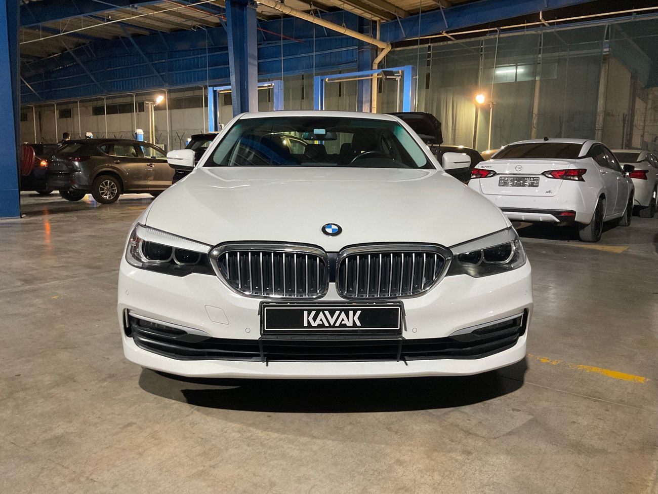 بي أم دبليو 520i Standard | شامل الضمان | 0 ﺪﻔﻋﺓ ﺃﻮﻟﻯ