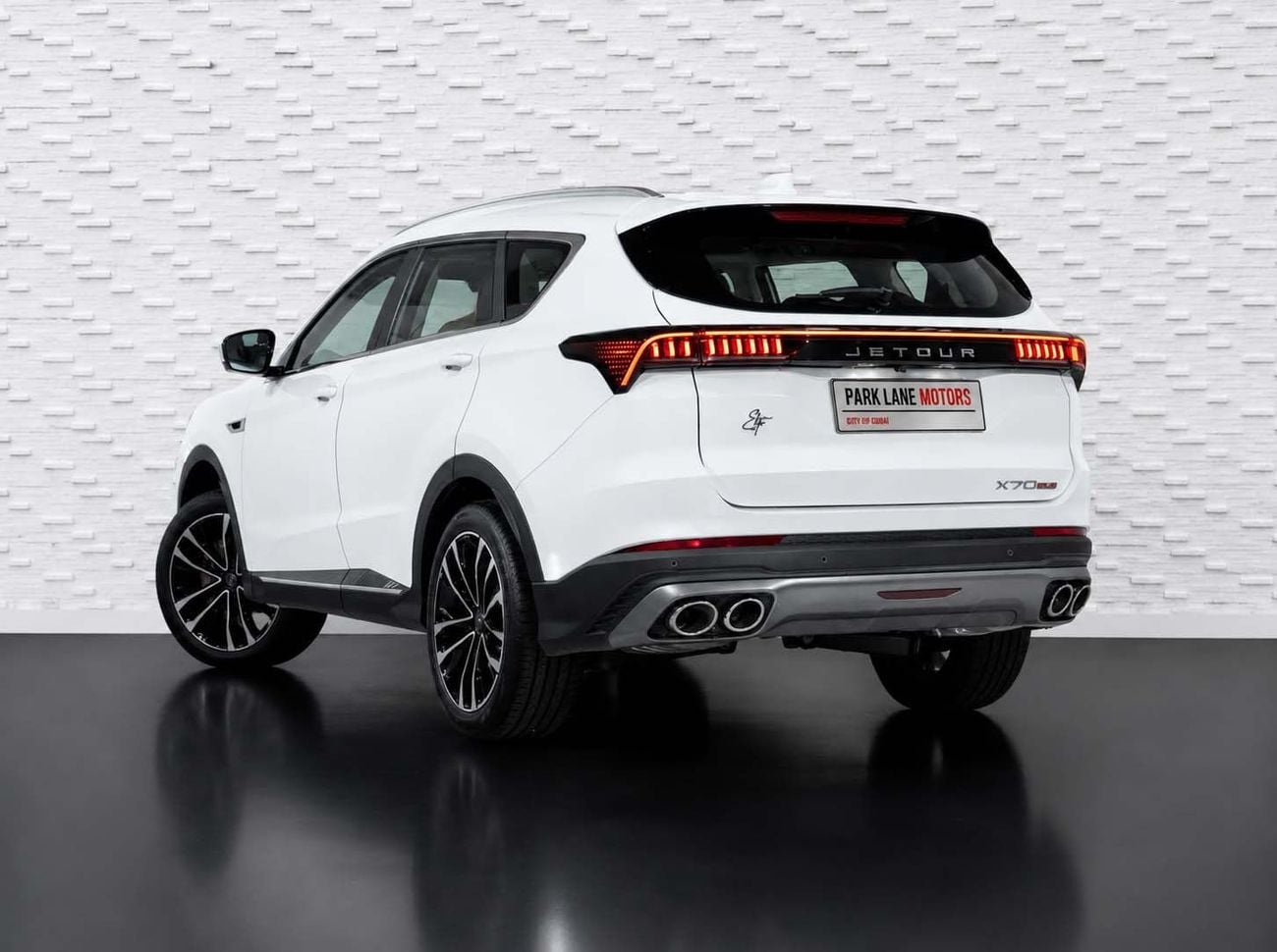 Jetour X70 Plus LUX