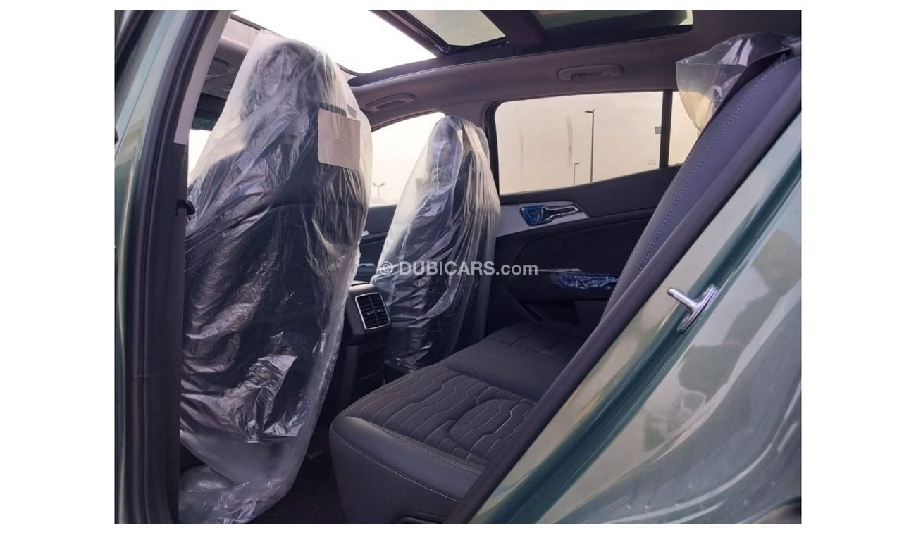 كيا سبورتيج GT-Line Turbo 1.6l petrol 4X2 FWD 2022  Green color with Radar & Electric tailgate